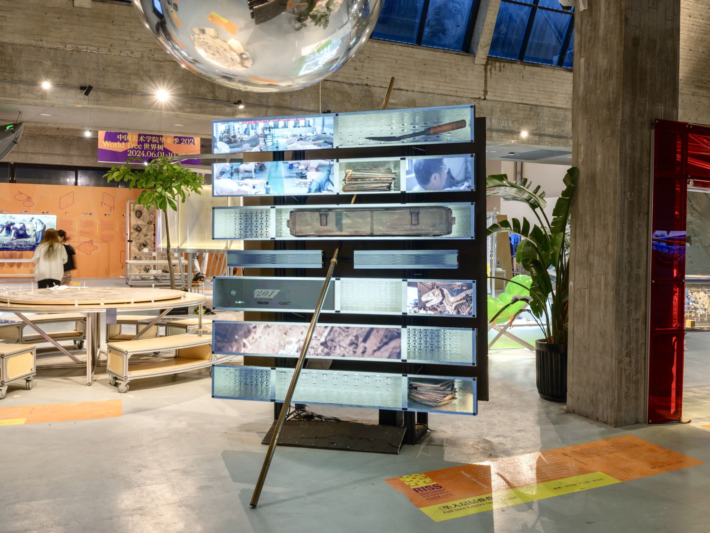 Falling into Layers still 1